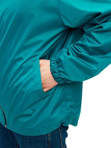 Ветровка с капюшоном