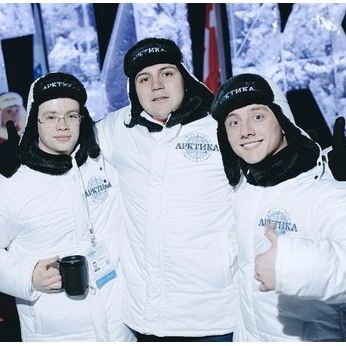 Жилетки, куртки