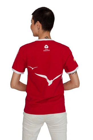 Футболка с отделкой